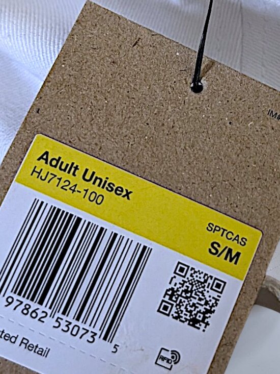 Disney Christmas 2025 Lil Rin Rin Plush Badge Red New